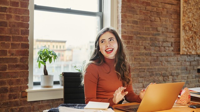 LinkedIn Pages Messaging Is Here: Learn How to Use It